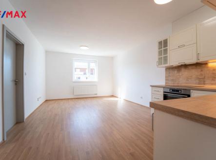 Pronájem bytu, 3+kk, 92 m²