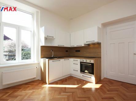 Pronájem bytu, 2+kk, 56 m²