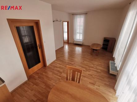 Pronájem bytu, 2+kk, 43 m²