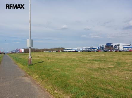 Prodej pozemku pro komerční výstavbu, 8 994 m²