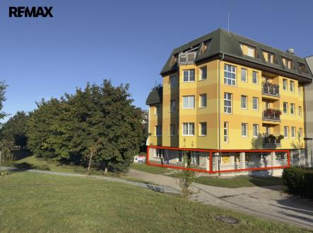 Prodej obchodní prostor, 141 m²