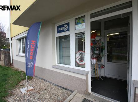 Prodej obchodní prostor, 141 m²