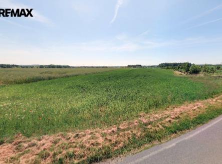 Prodej pozemku pro bydlení, 3 953 m²