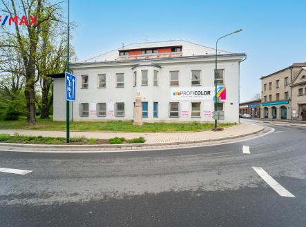 Pronájem - kanceláře, 250 m²