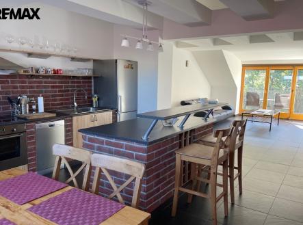 Pronájem bytu, 2+kk, 85 m²