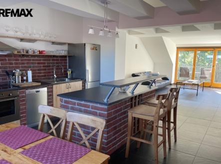 Pronájem bytu, 2+kk, 85 m²