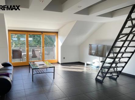 Pronájem bytu, 2+kk, 85 m²