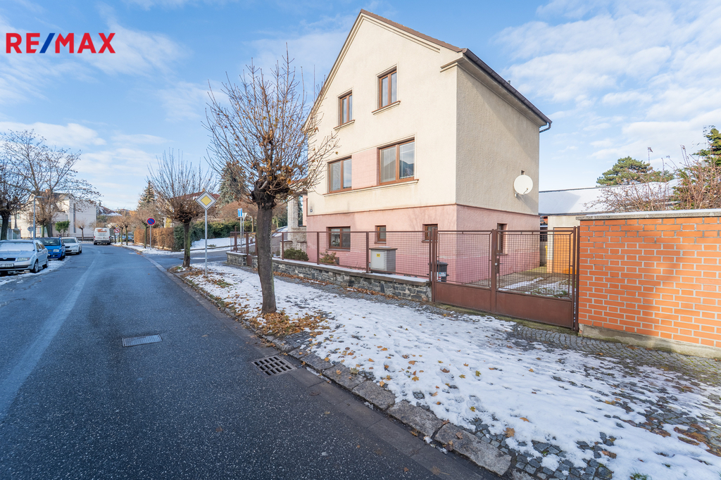 boční pohled na dům