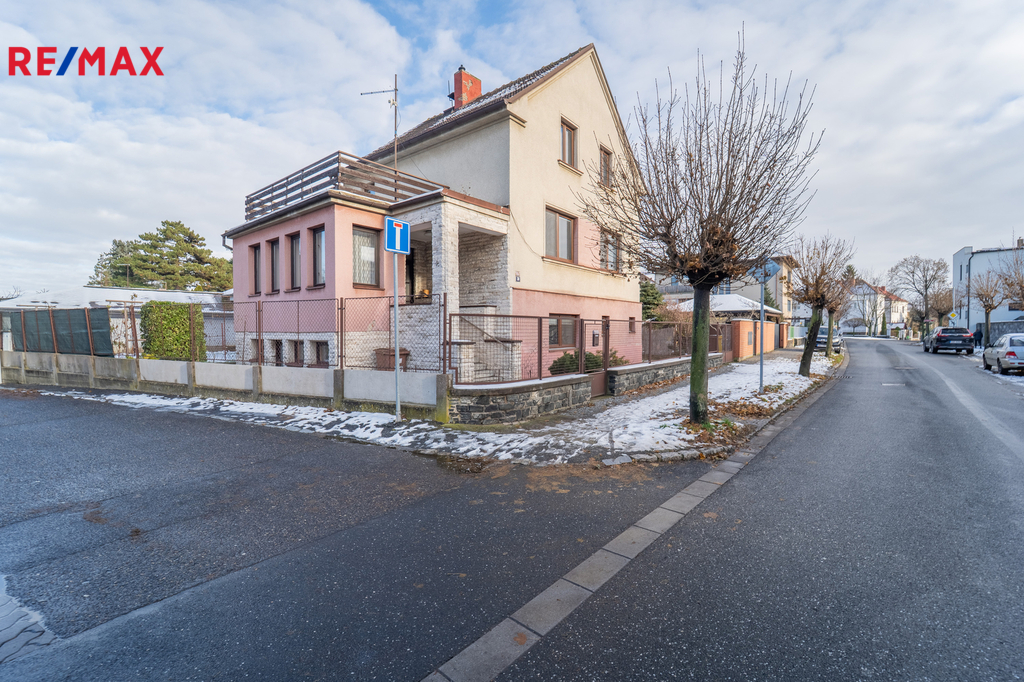 boční pohled na dům