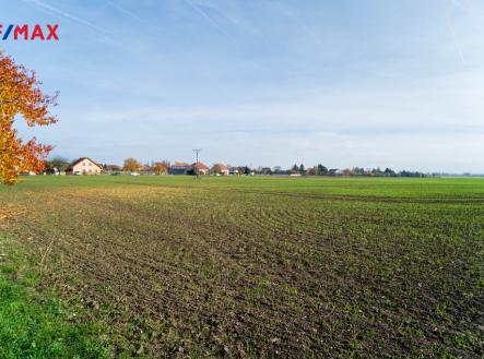 Prodej pozemku pro bydlení, 9 214 m²