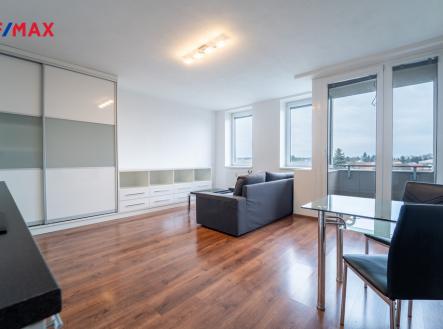 Pronájem bytu, 1+kk, 33 m²