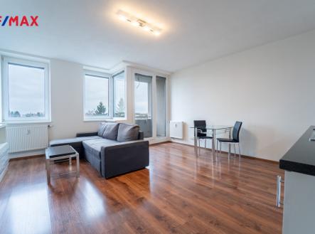 Pronájem bytu, 1+kk, 33 m²