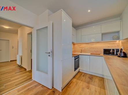 Pronájem bytu, 3+kk, 68 m²