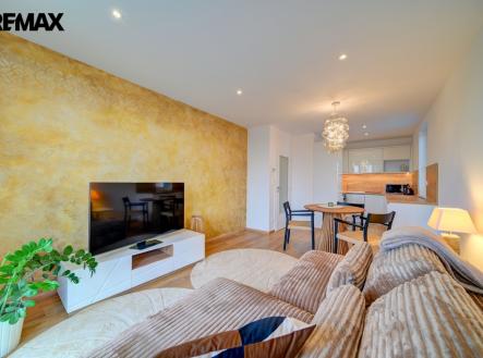 Pronájem bytu, 3+kk, 68 m²