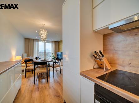 Pronájem bytu, 3+kk, 68 m²