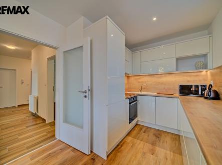 Pronájem bytu, 3+kk, 68 m²