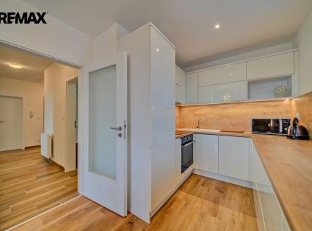 Pronájem bytu, 3+kk, 68 m²