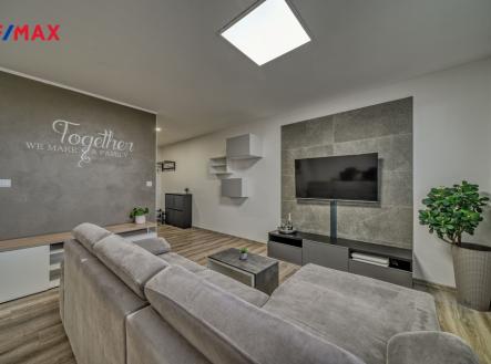 Pronájem bytu, 3+kk, 68 m²