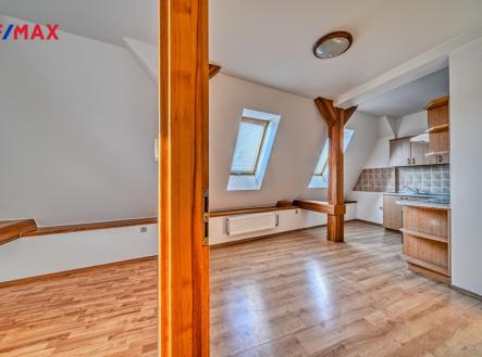 Pronájem bytu, 2+kk, 63 m²
