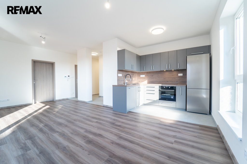 Obývací pokoj s kuchyní