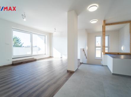 Pronájem bytu, 4+kk, 121 m²