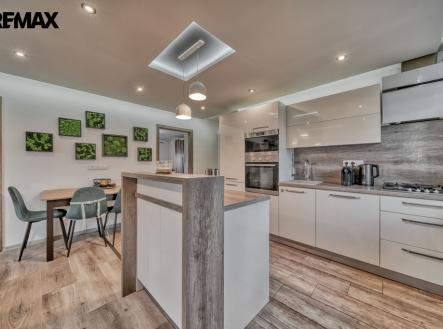 Prodej bytu, 3+kk, 75 m²