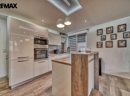 Prodej bytu, 3+kk, 75 m²