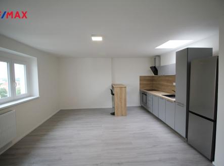 Pronájem bytu, 1+kk, 34 m²