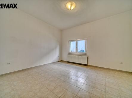 Pronájem bytu, 1+kk, 28 m²