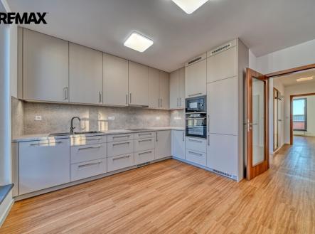 Pronájem bytu, 2+kk, 61 m²