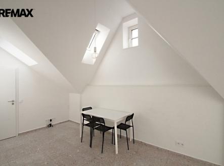 Pronájem bytu, 2+kk, 52 m²