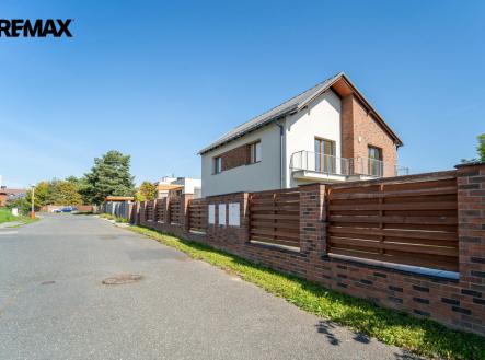 Pronájem domu/vily, 209 m²