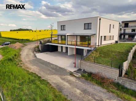 Pronájem domu/vily, 213 m²