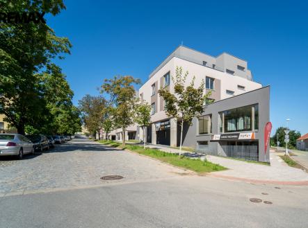 Pronájem bytu, 1+kk, 38 m²