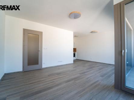 Pronájem bytu, 1+kk, 38 m²