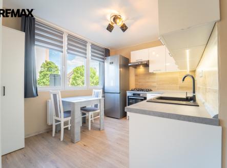 Prodej bytu, 1+1, 42 m²