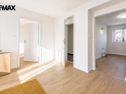 Pronájem bytu, 2+1, 62 m²