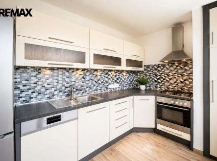 Pronájem bytu, 3+kk, 69 m²