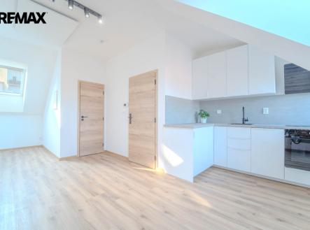 Pronájem bytu, 1+kk, 27 m²
