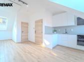 Pronájem bytu, 1+kk, 27 m²