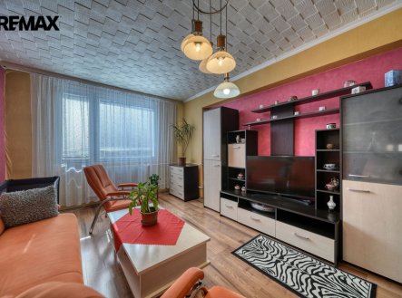 Prodej bytu 3+1 o velikosti 94 m2, + lodžie, + sklepní kóje, Poděbrady, Kunštátská ulice