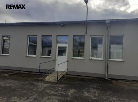 Pronájem skladovací prostor, 129 m²