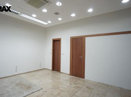 Pronájem obchodní prostory, 55 m² obrázek