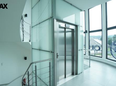 Pronájem kanceláře, 72 m²