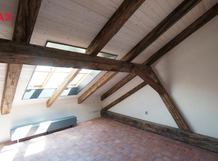 Pronájem bytu, 2+kk, 112 m²