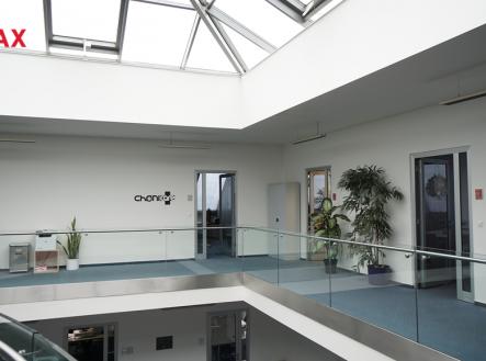 Pronájem kanceláře, 410 m²