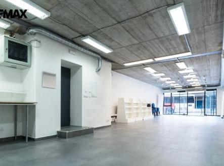 Pronájem obchodní prostor, 84 m²