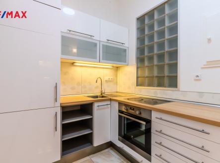 Pronájem bytu, 2+kk, 46 m²