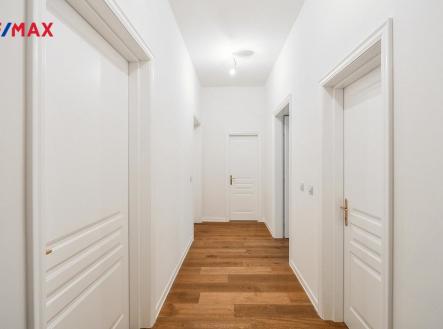 Pronájem bytu, 3+kk, 109 m²