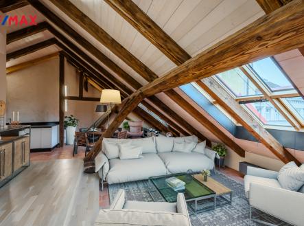 Pronájem bytu, 2+kk, 112 m²